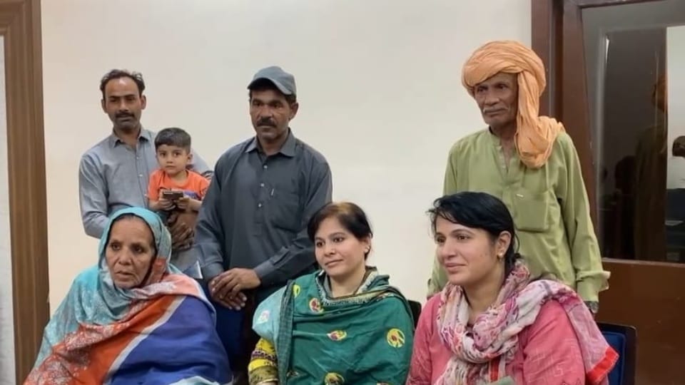 Visa period extended for six members of Pakistani family in Jalandhar
