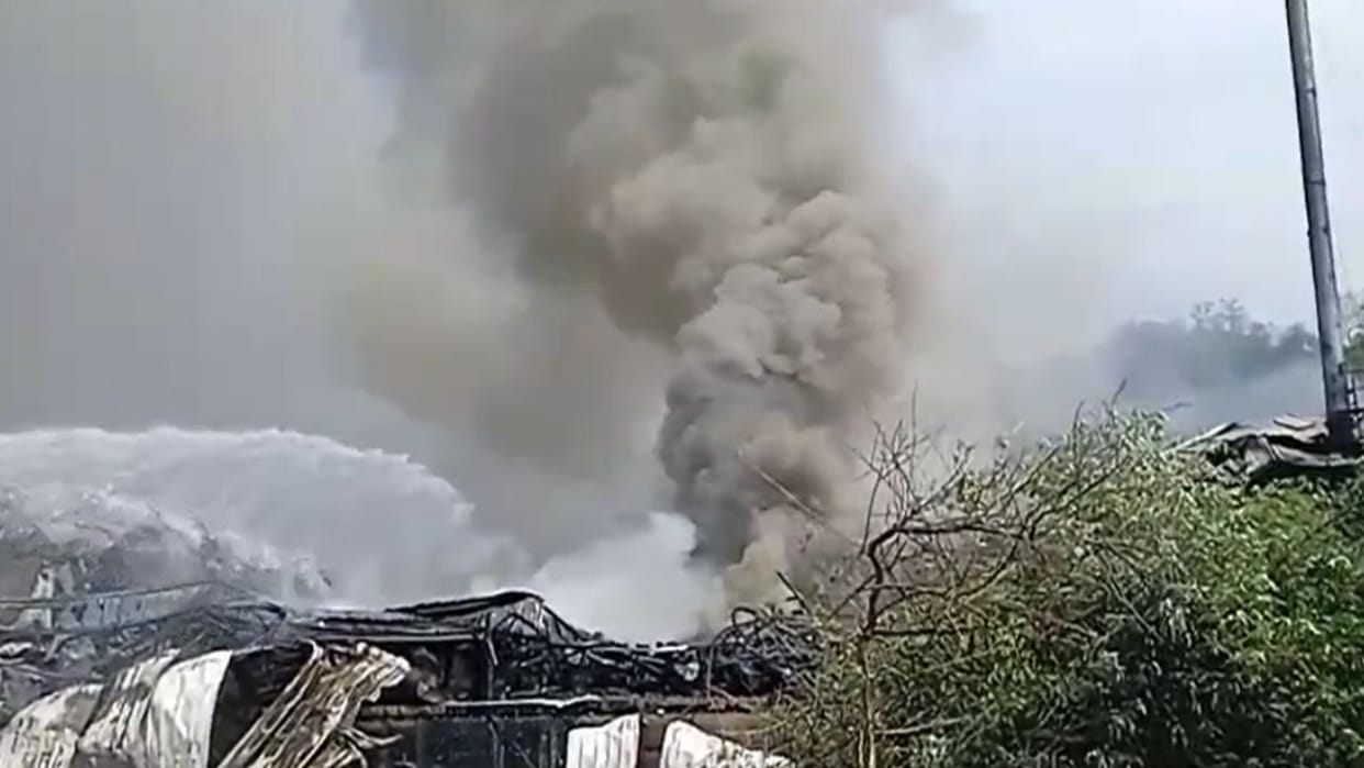 A huge fire broke out in a turpentine factory in Himachal Pradesh two workers sleeping in the room were burnt