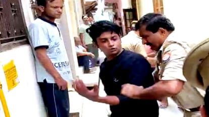 Murder of wife: 17 stabs with knife, then throat cut, said - If Neha turns out to be wrong, I will kill