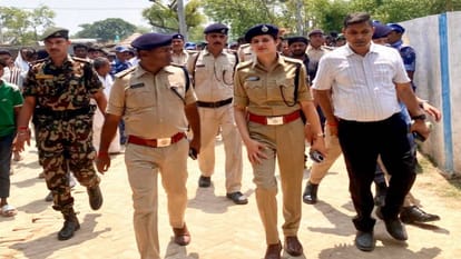 Bihar News Young man stabbed to death in Gopalganj situation of tension in area police forces deployed