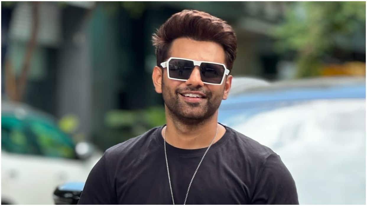 Rahul Vaidya sings joker song for virat kohli fans trolled by users see comments here