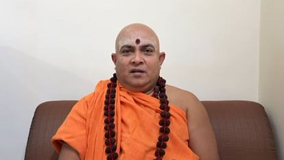 Varanasi News: 'ऑपरेशन सिंदूर' पर काशी के संत ने भारतीय सेना को दिया आशीर्वाद, बोले- रक्षकों के साथ खड़ हैं हम Swami Jitendrananda Saraswati reaction on Operation Sindoor in varanasi