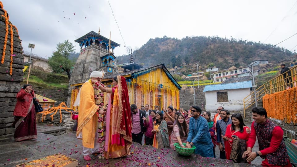 Uttarakhand  Triyuginarayan Temple emerging as wedding destination 100 weddings are taking place every month