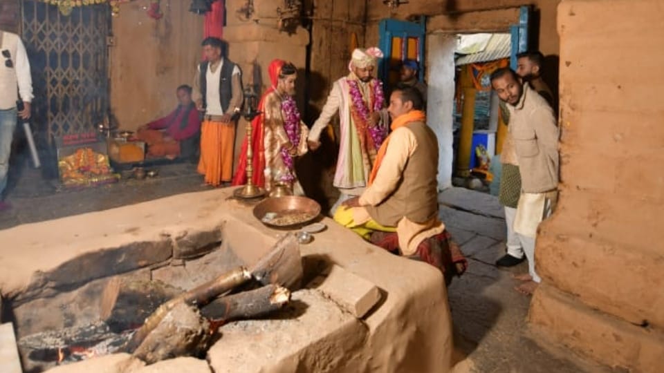 Uttarakhand  Triyuginarayan Temple emerging as wedding destination 100 weddings are taking place every month