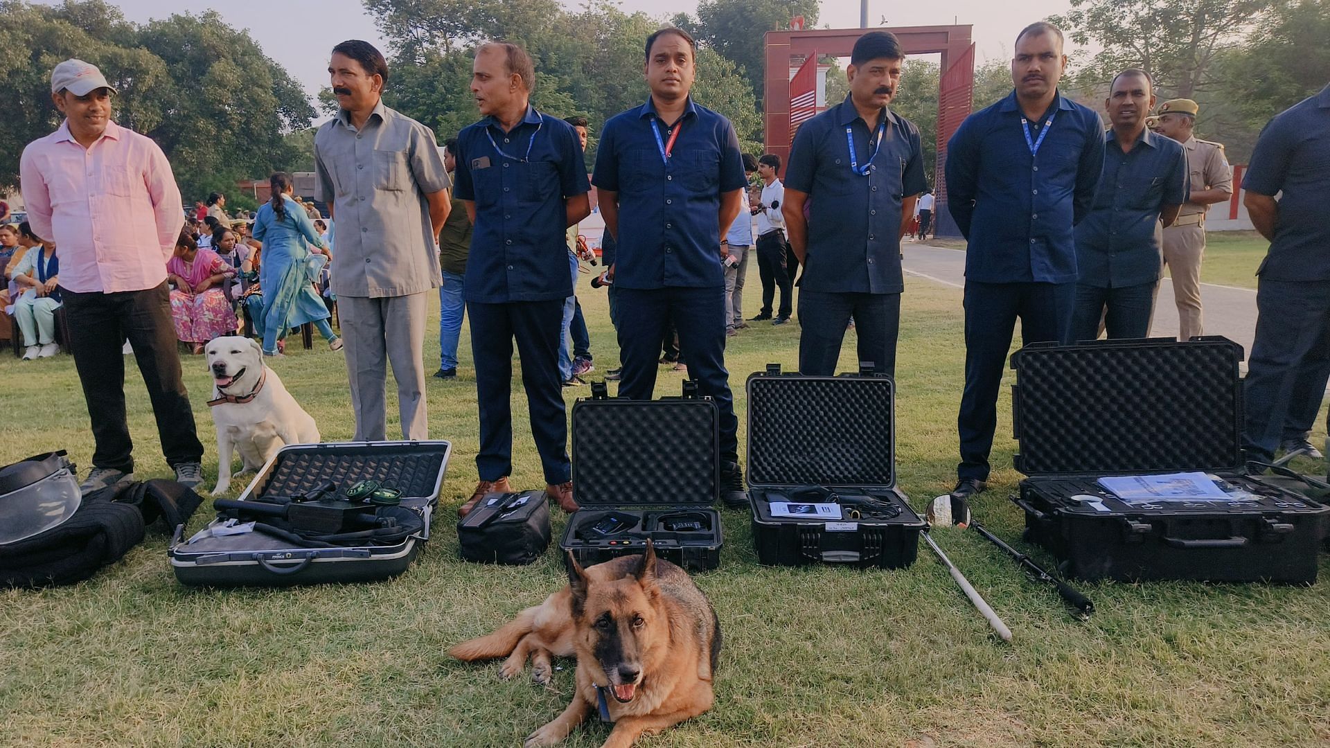 Mock drill started in Varanasi training to avoid air attack and alert by sounding siren