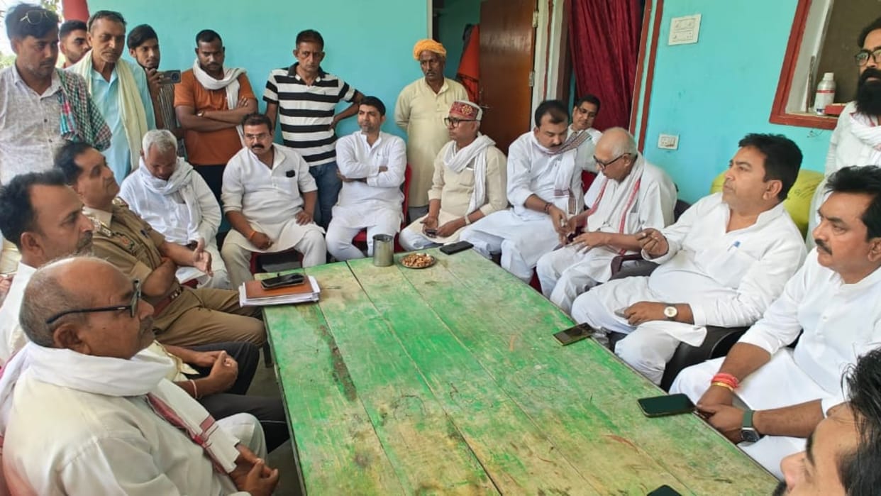 A delegation led by Congress MLA met the family of kidnapped Ajay
