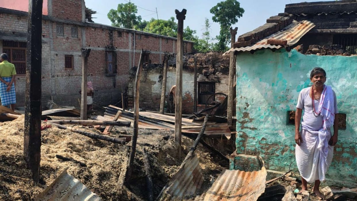 Four houses of three families burnt to ashes due to a fierce fire one cattle died in the fire
