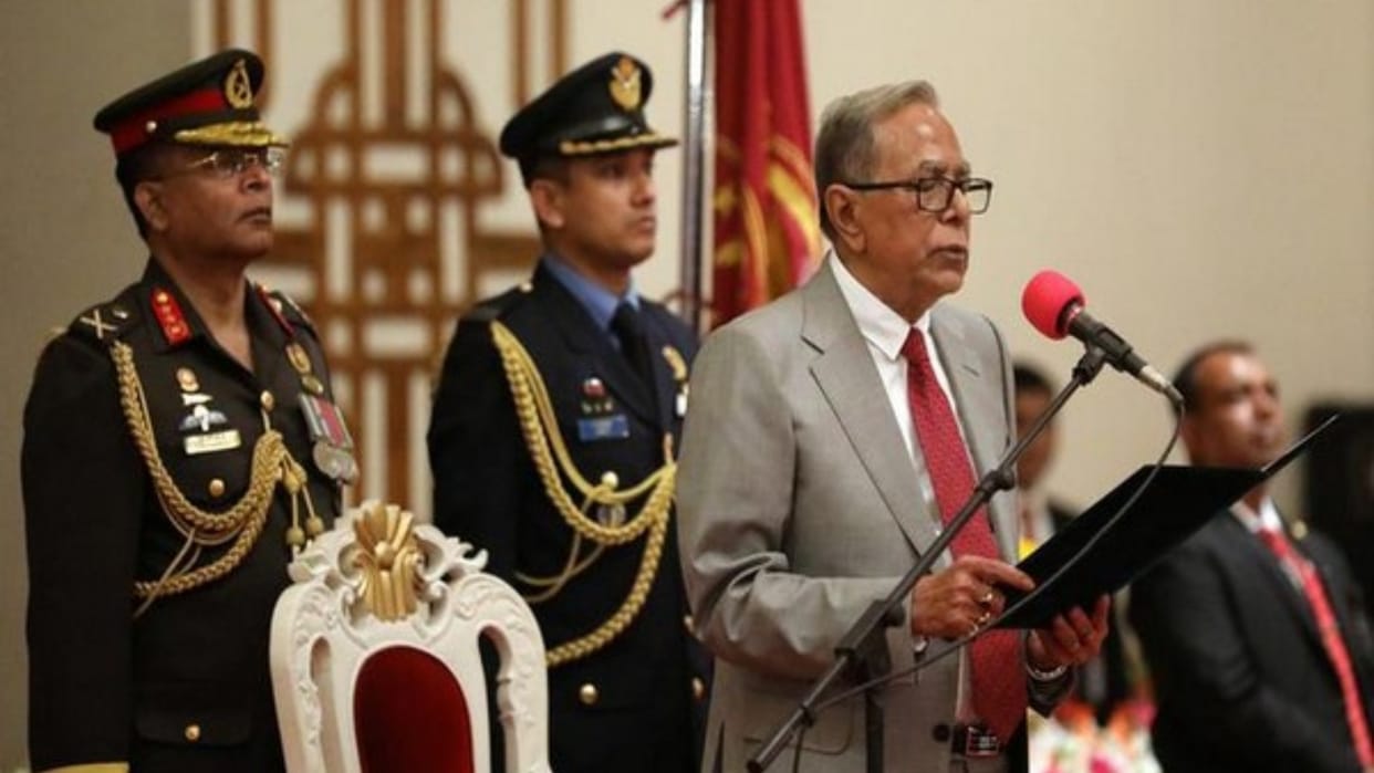Students protest against allowing former Bangladesh President Abdul Hamid to travel abroad