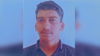 Pratapgarh Crime Young man shot dead in land dispute, aunt's condition critical