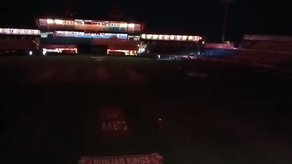 India vs Pakistan PBKS vs DC Match stopped in Dharamshala stadium lights switched off