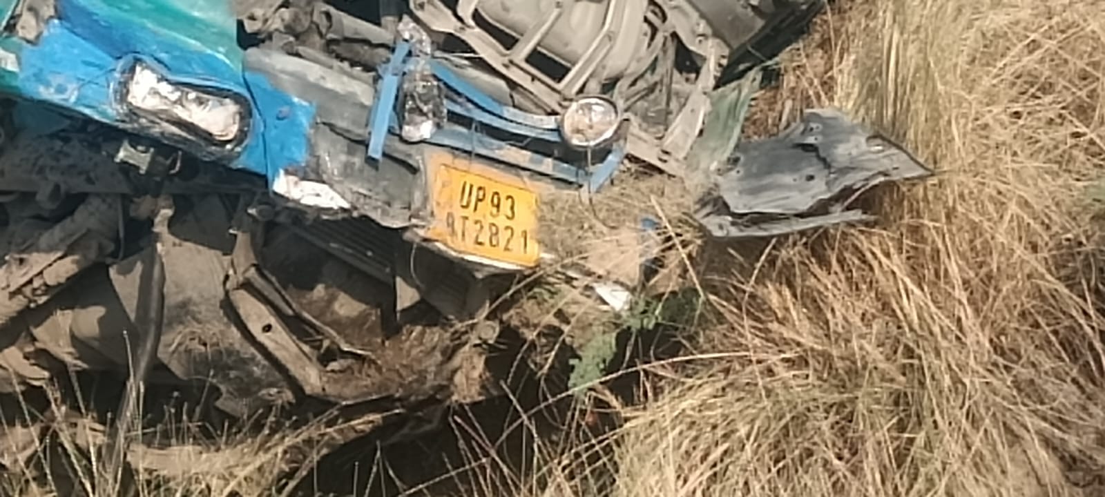 Orai Road Accident you guys can also roam around doctor made plan of 2000 KM six people died in this accident