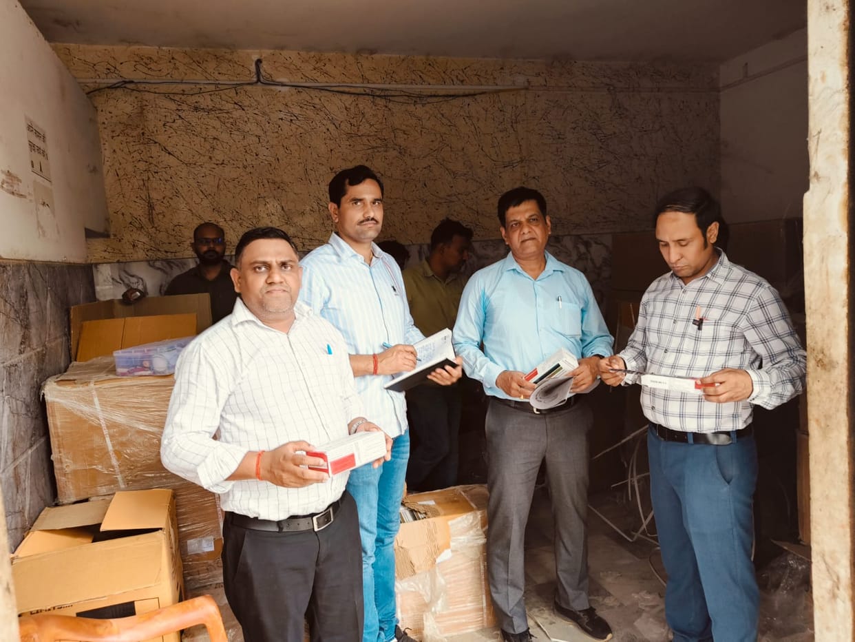 Black marketing of drugs for addiction drugs worth one crore were caught in Agra Drug Department issued notice