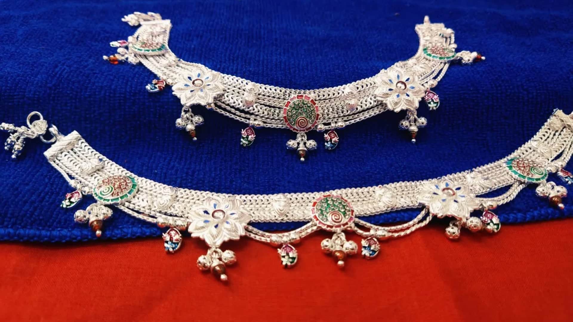 karwa chauth 16 shringar items list in hindi