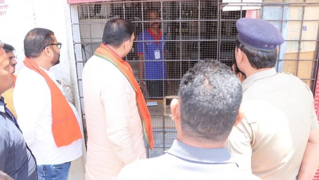 Shyam Bihari Jaiswal reached GPM district on his one-day visit