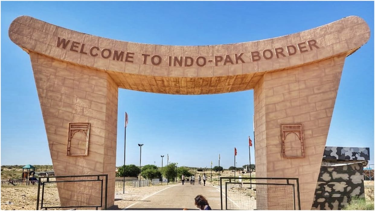 Tanot Mata Temple In Jaisalmer Indo-Pak Border Mandir Bomb Story in hindi