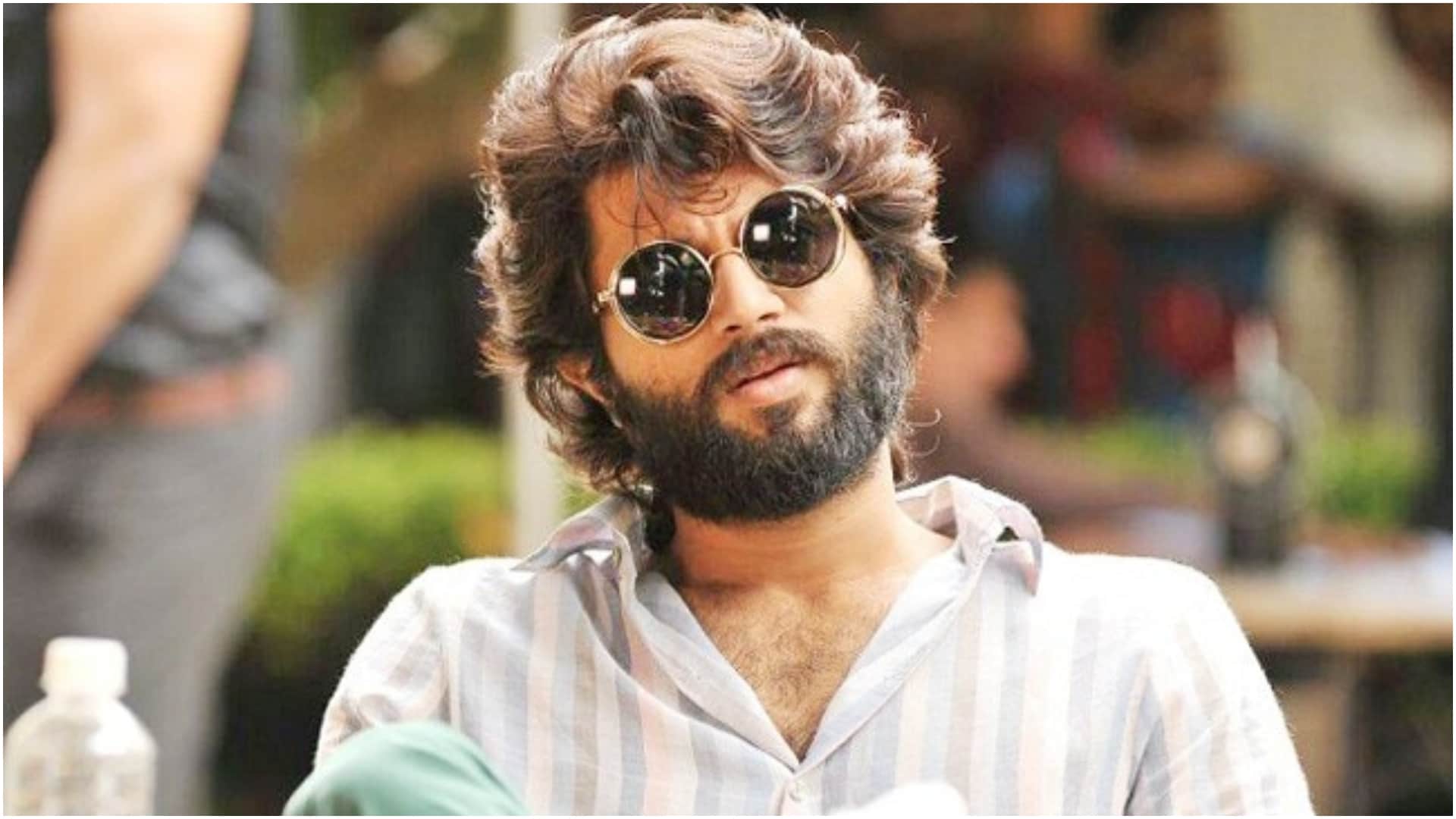 south Vijay Deverakonda allu arjun Sends Biggest Hugs And Love To War 2 actor Jr NTR On His happy Birthday