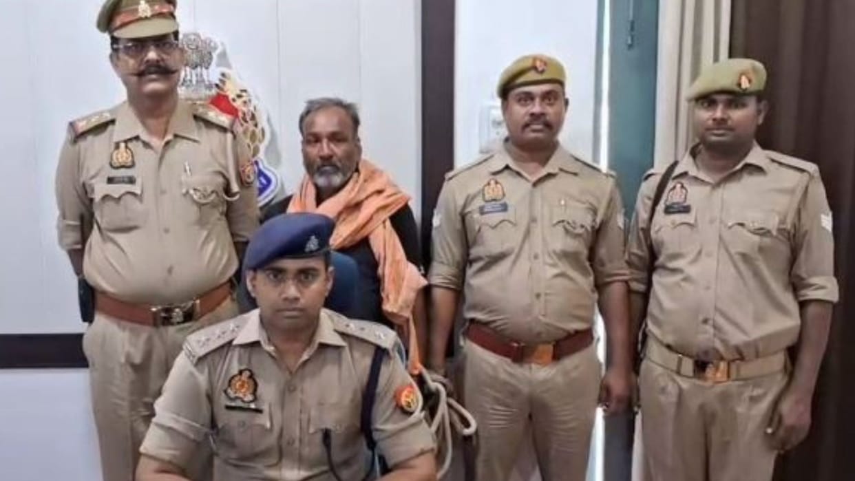 Son murdered his father in sonbhadra locked him in room and beat angry for selling his property
