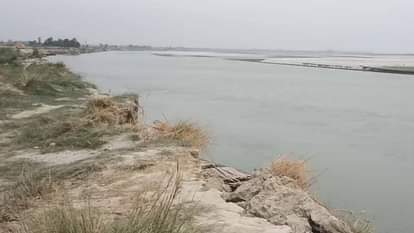 नदी में डूबने से छात्रों की मौत।