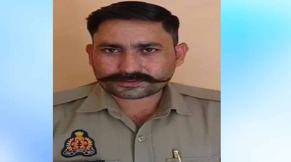 UP: Head constable expressed his desire to fight in the war in the morning, got transferred in the evening