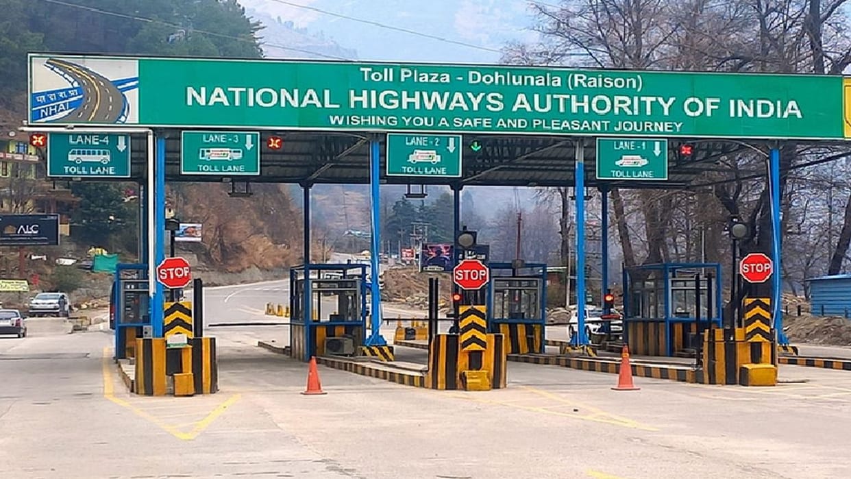 Himachal Toll will have to be paid at four places on Kiratpur-Manali four lane Dohlunala toll plaza