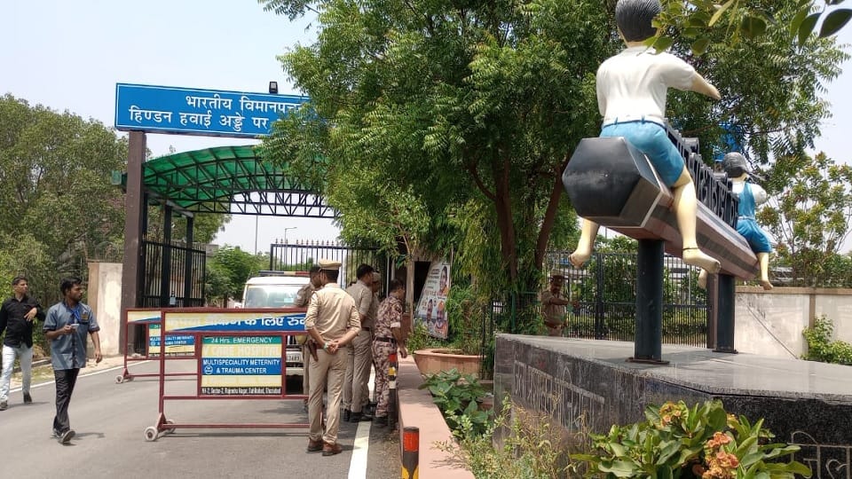 Ghaziabad on high alert after Pakistan attacks