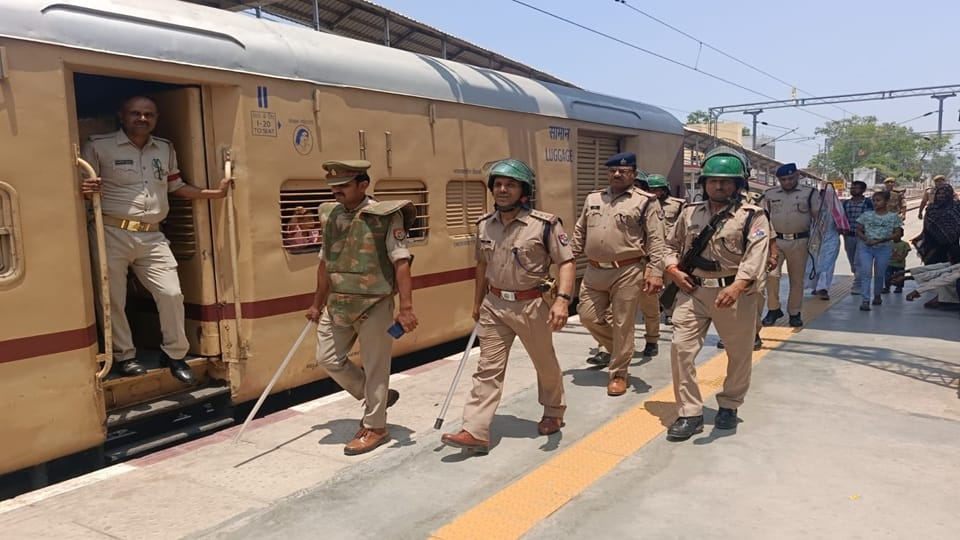 Alert on Hathras railway stations