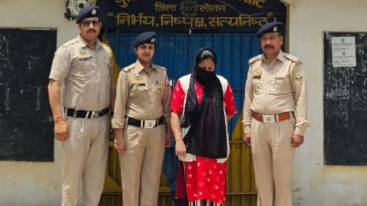 Himachal kandaghat muslim tailor arrested for objectionable comment on indian army and supporting pakistan
