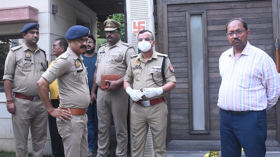 Parampara Society Murder: Police searched 500 CCTVs, murder accused seen at Imperial Tiraha