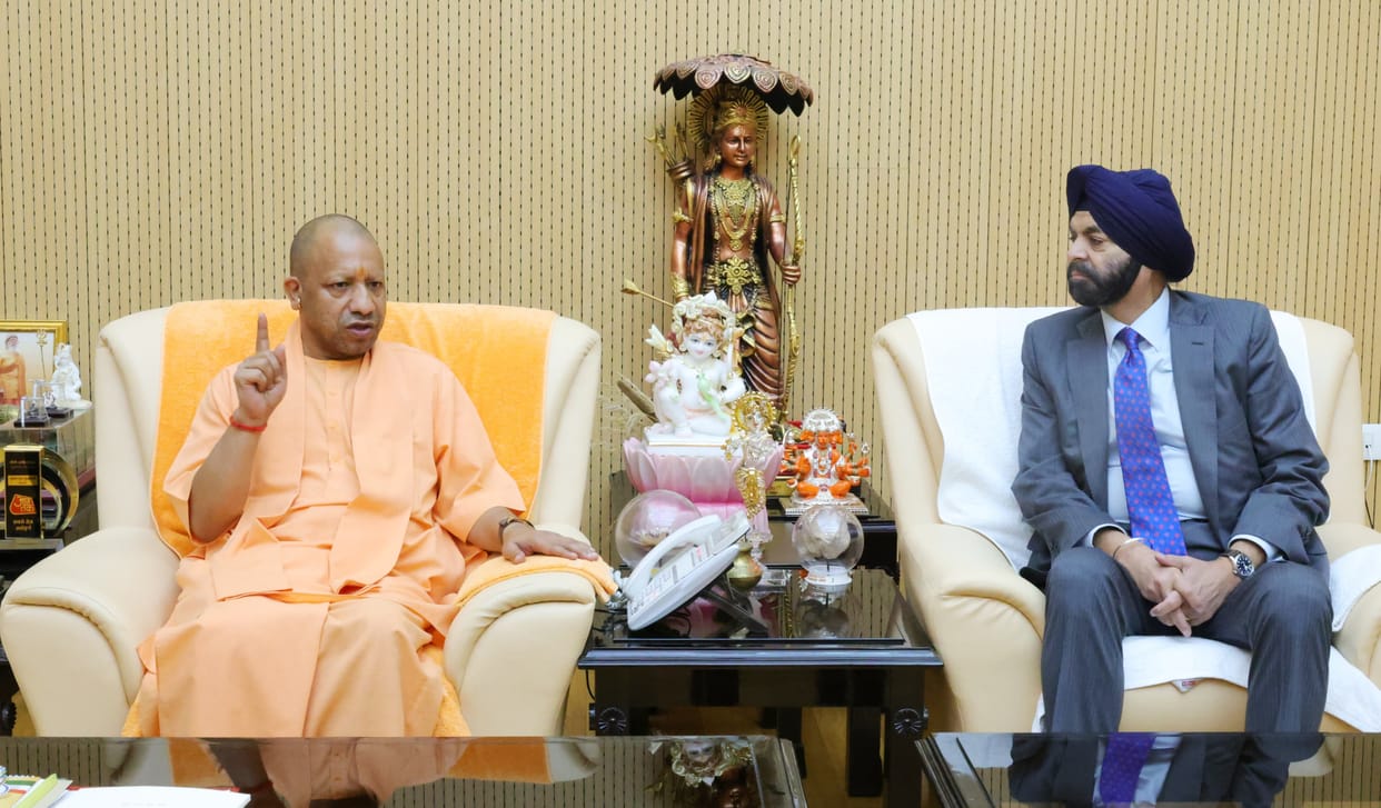 World Bank chief Arrived in Lucknow.