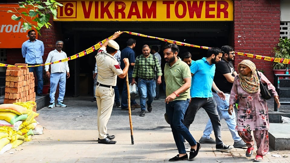 Delhi: Security agencies and government are also alert, doctors' holidays cancelled