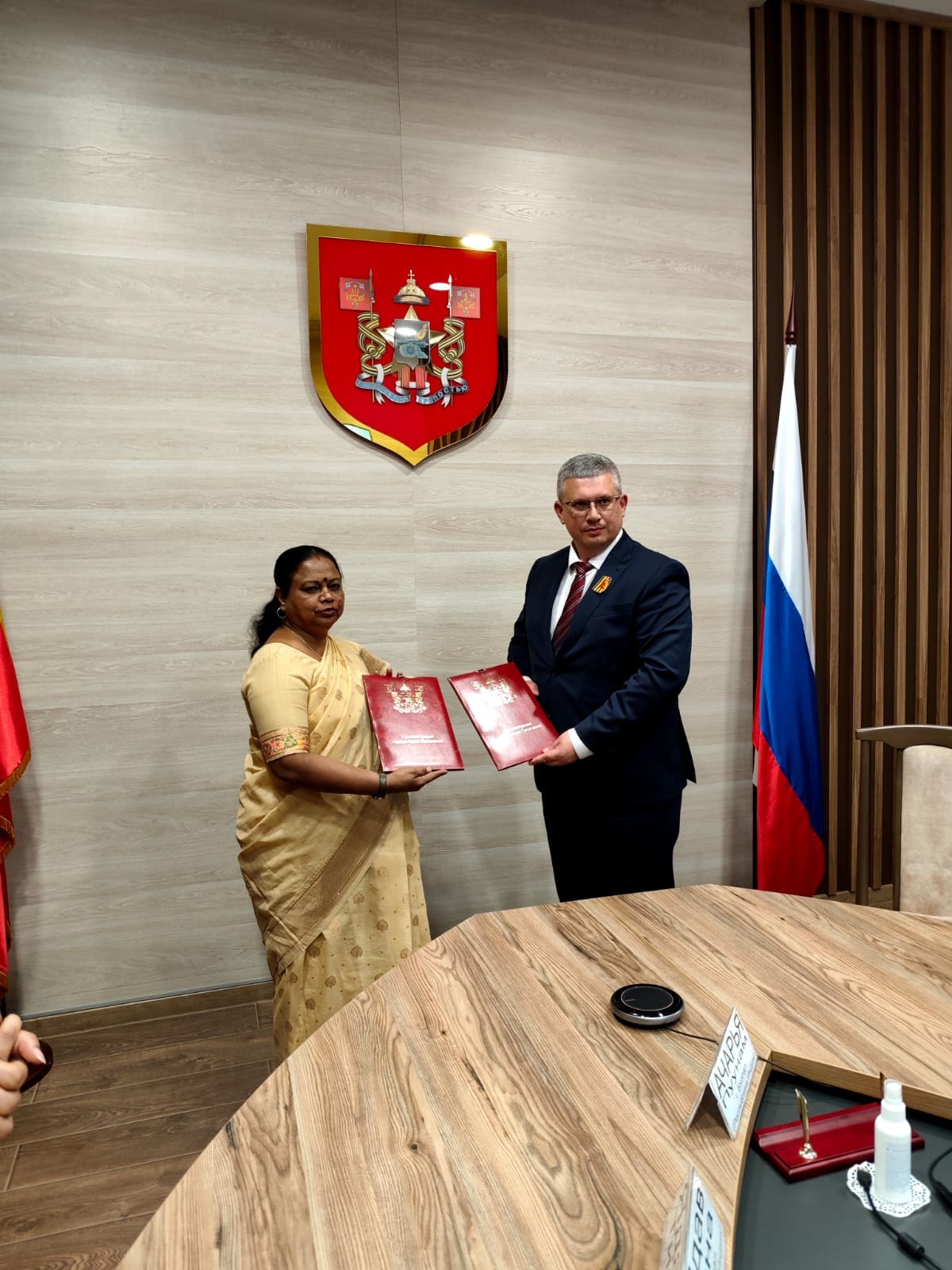Bhopal: Sister city agreement signed between Bhopal and Russia's Smolensk city, first MOU of the state, mayor