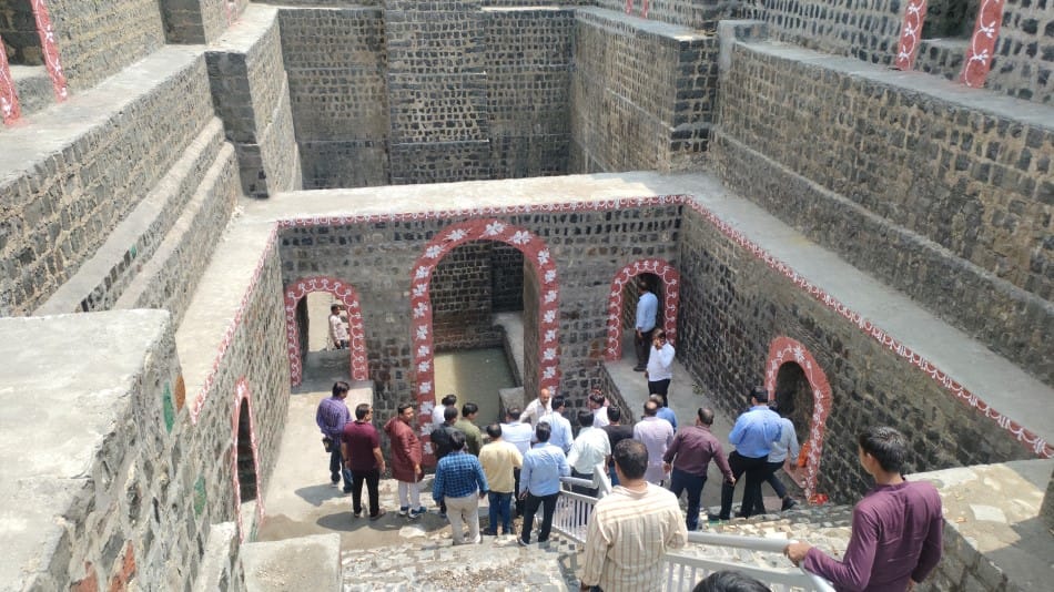 indore-news-300-year-old-ahilya-bawdi-inauguration-by-cm
