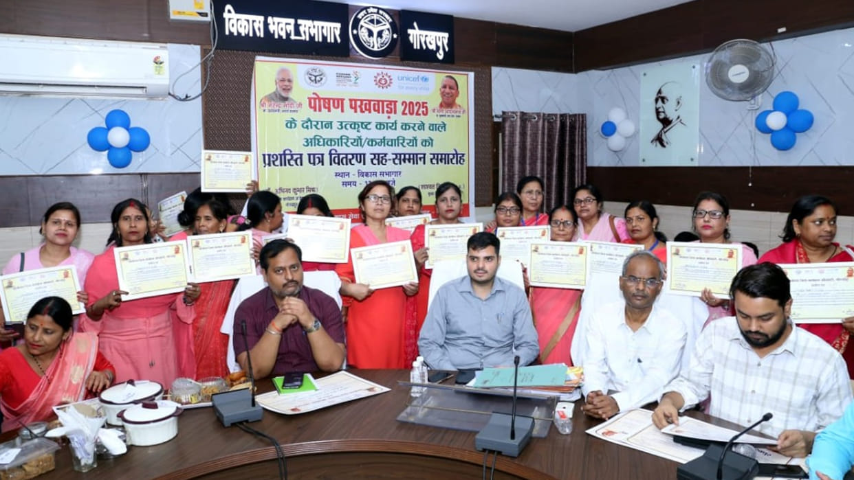 Gorakhpur was number one in the entire state during the nutrition fortnight, CDO honoured it