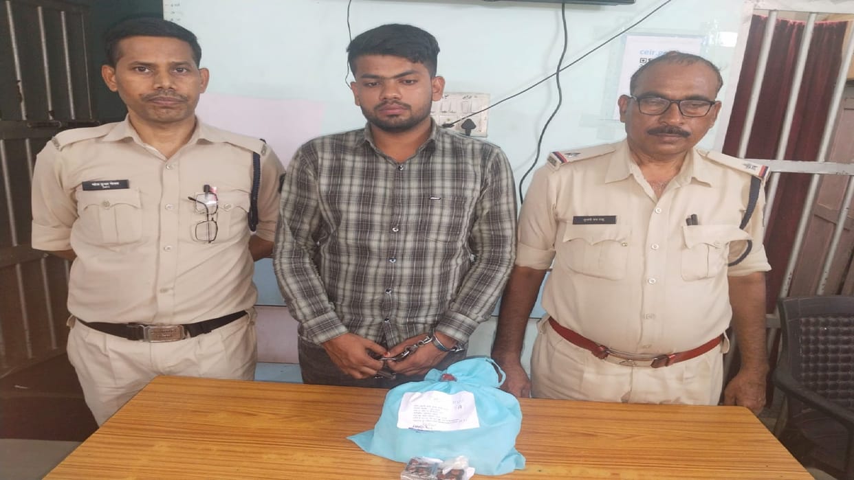 Minor and interstate accused arrested with banned narcotic tablets in capital Raipur