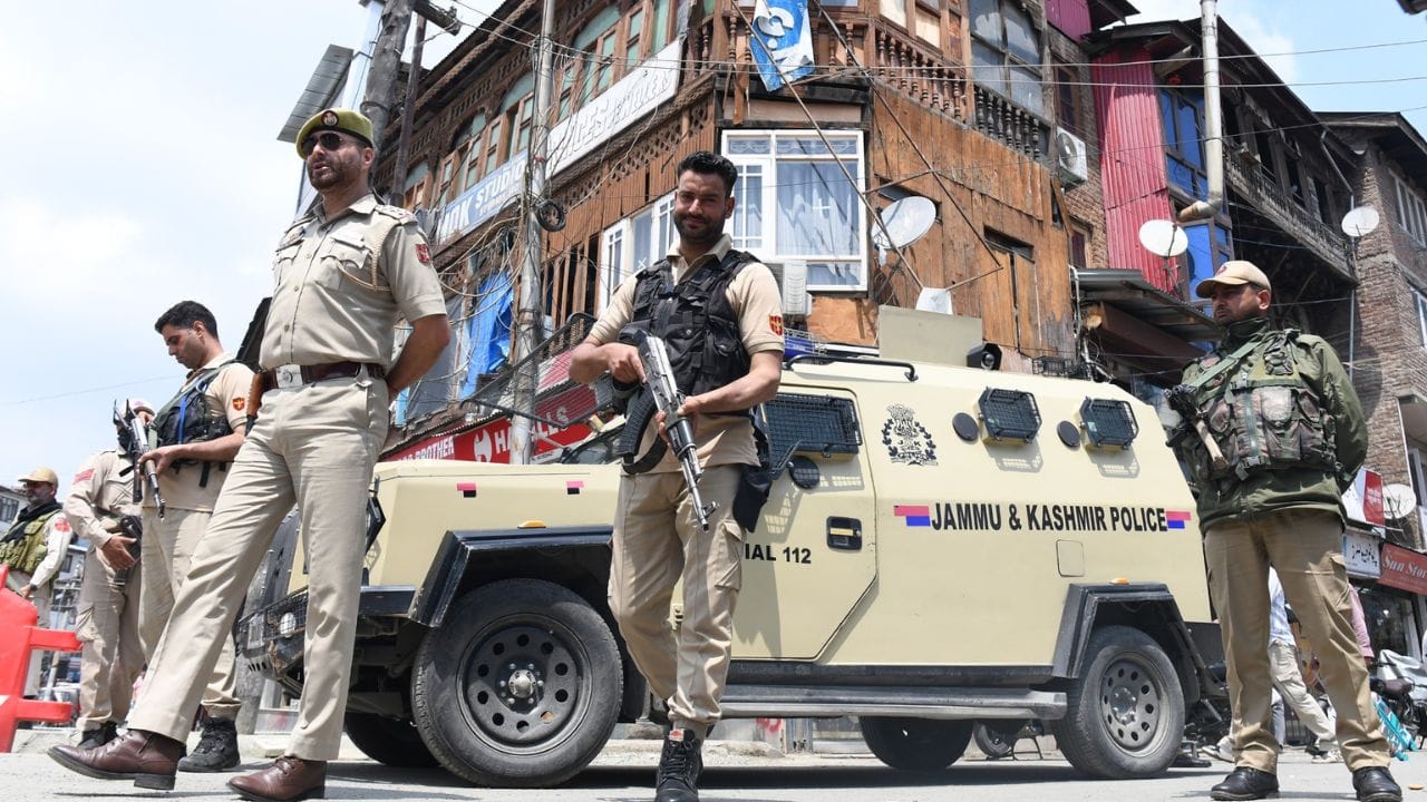 Drone Attack: Threat from across the border, silence on the roads, see Srinagar morning in pictures; Pakistan'