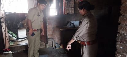 Banda Murder Cousin brother killed the girl with an axe due to one sided love accused absconding