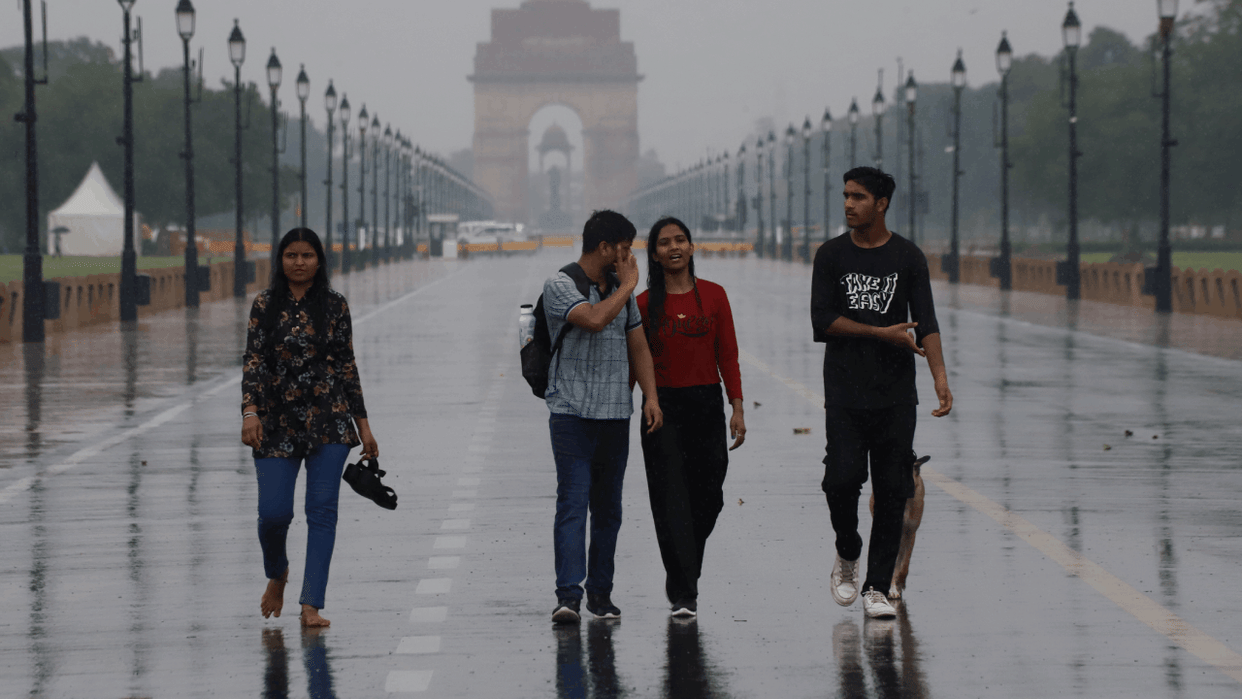 delhi ncr weather update Heavy rain with yellow alert in Delhi