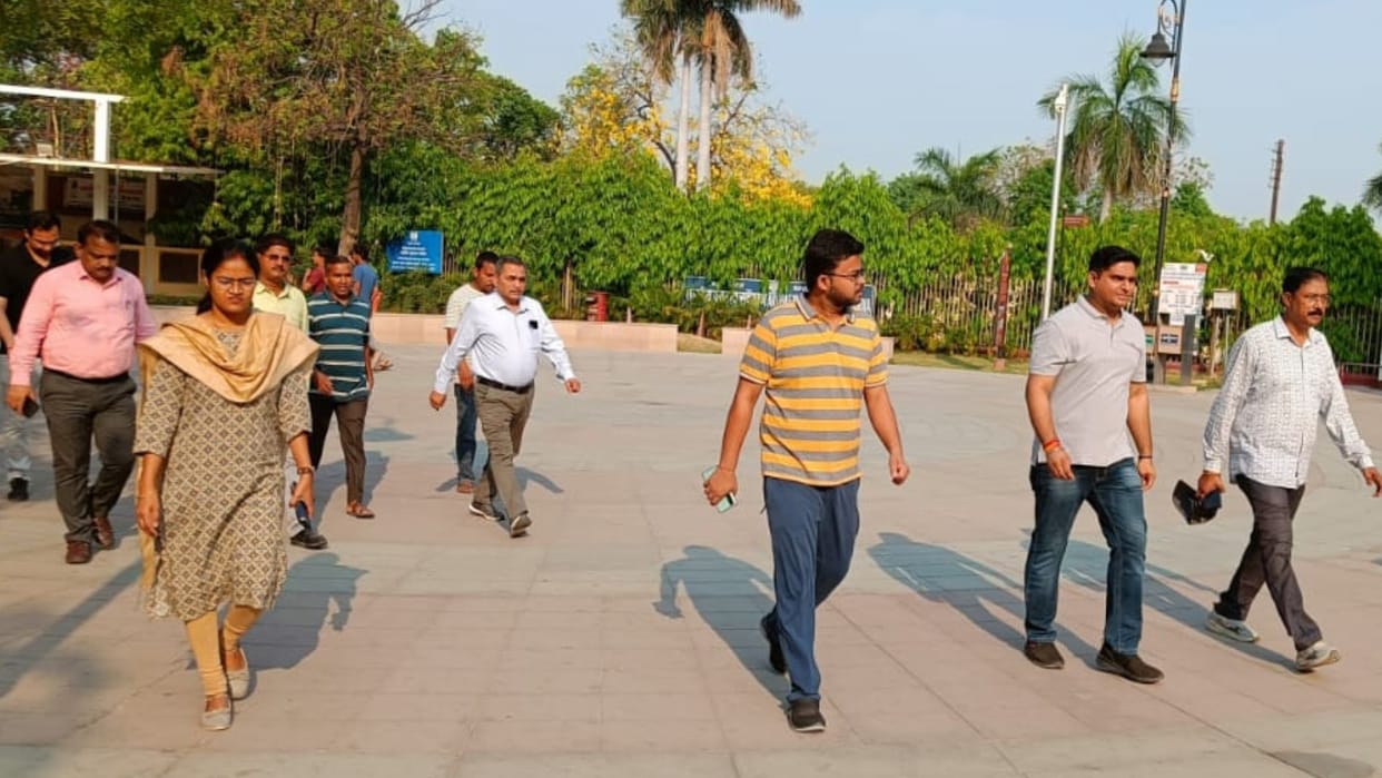 Buddha Purnima 2025 Municipal commissioner Varanasi inspected Sarnath area