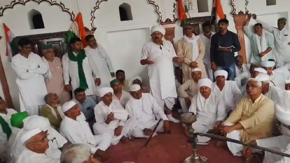 Muzaffarnagar: Khap Choudhary said - they will give every bit of his blood for the country