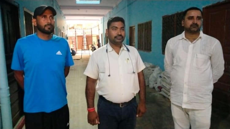 Bihar: मातृभूमि की रक्षा को समर्पित! शिक्षक ने बॉर्डर पर जाने की मांगी इजाजत, कहा- देश के लिए सबकुछ कुर्बान