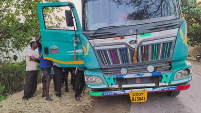 ट्रक ने बुजुर्ग को कुचला