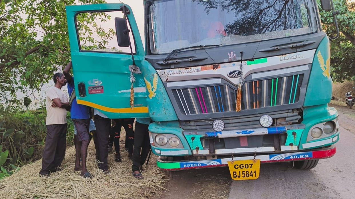 An old man died after being crushed by a truck in Balod
