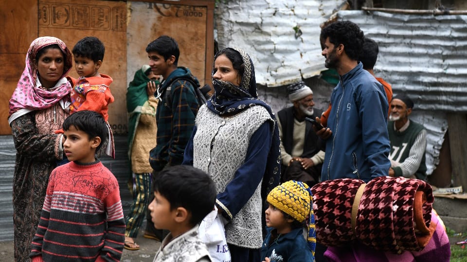 IND-PAK Tension Uri ceasefire Heavy shelling for 12 hours, Pakistani army targeted about 15 villages