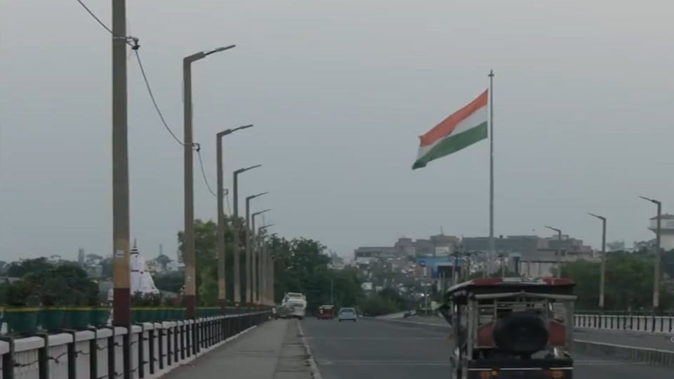India Pakistan News Live Updates Indian Army Military Strikes Pok Pakistan Shelling LOC Uri Details in Hindi