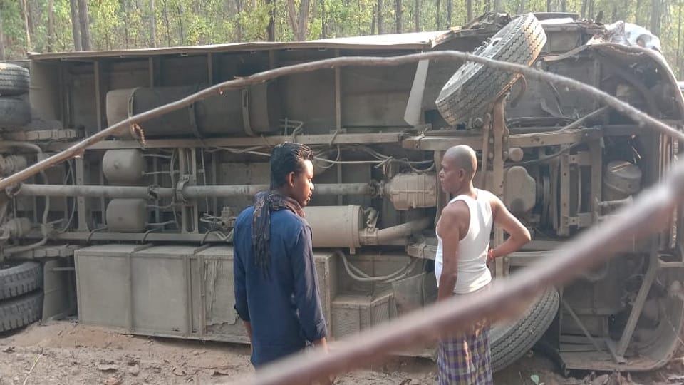 A bus full of passengers went out of control and overturned, more than two dozen people were injured