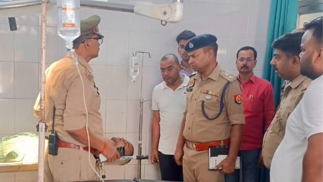 crime in UP Two people shot after chased people injured screamed after seeing blood accused searched