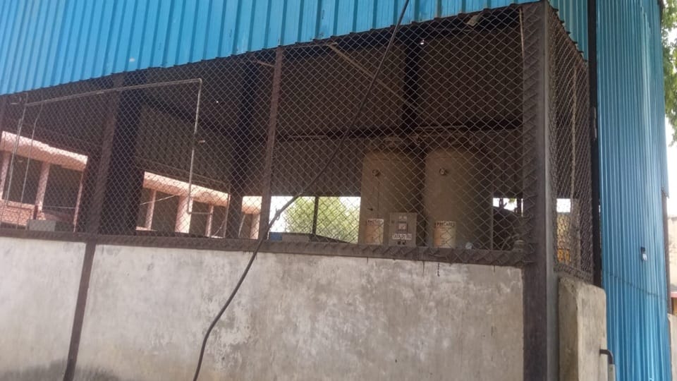 Oxygen plant was built, but pipeline was not laid