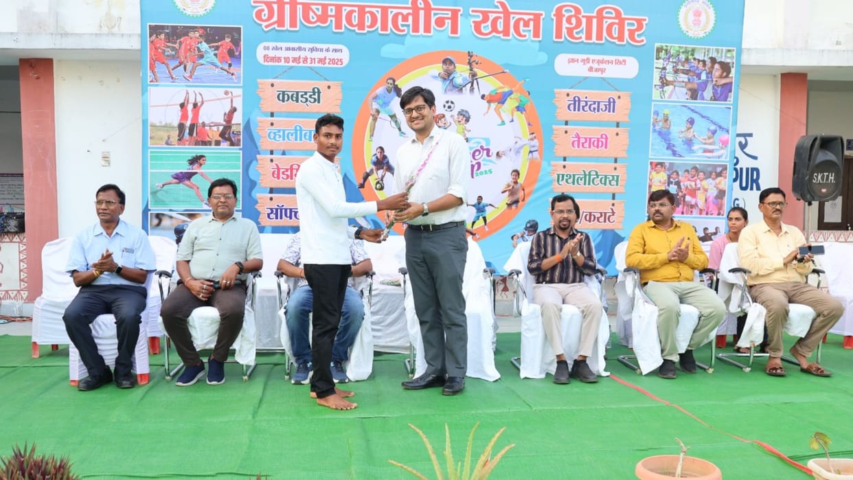 21-day summer camp for 400 school children begins in Bijapur