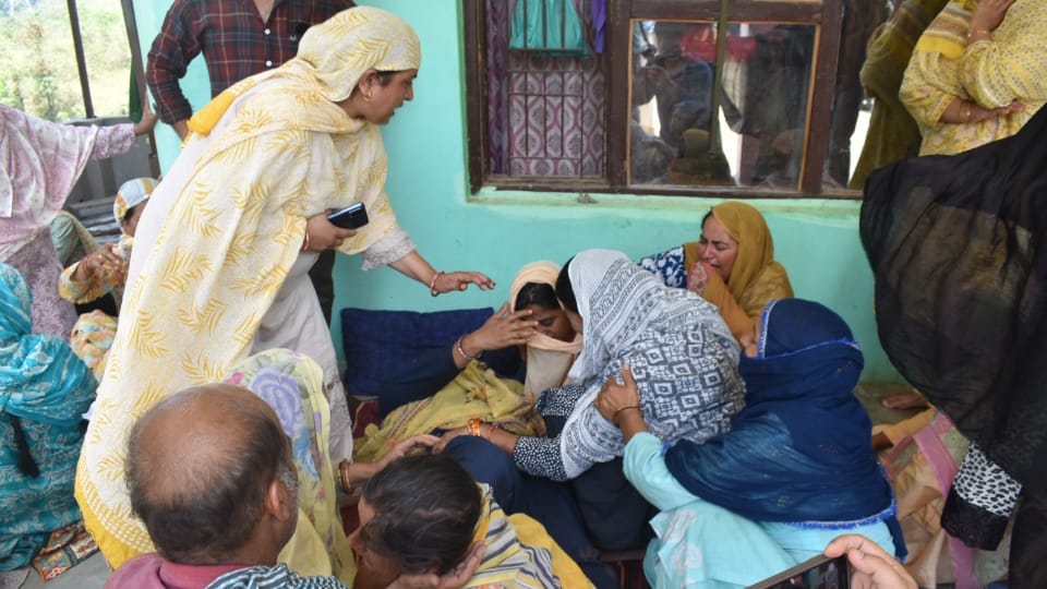 Pakistan Shells Civilian Areas in Jammu City 1 Killed 5 Injured in Mortar Attack Pakistan Ceasefire Violation
