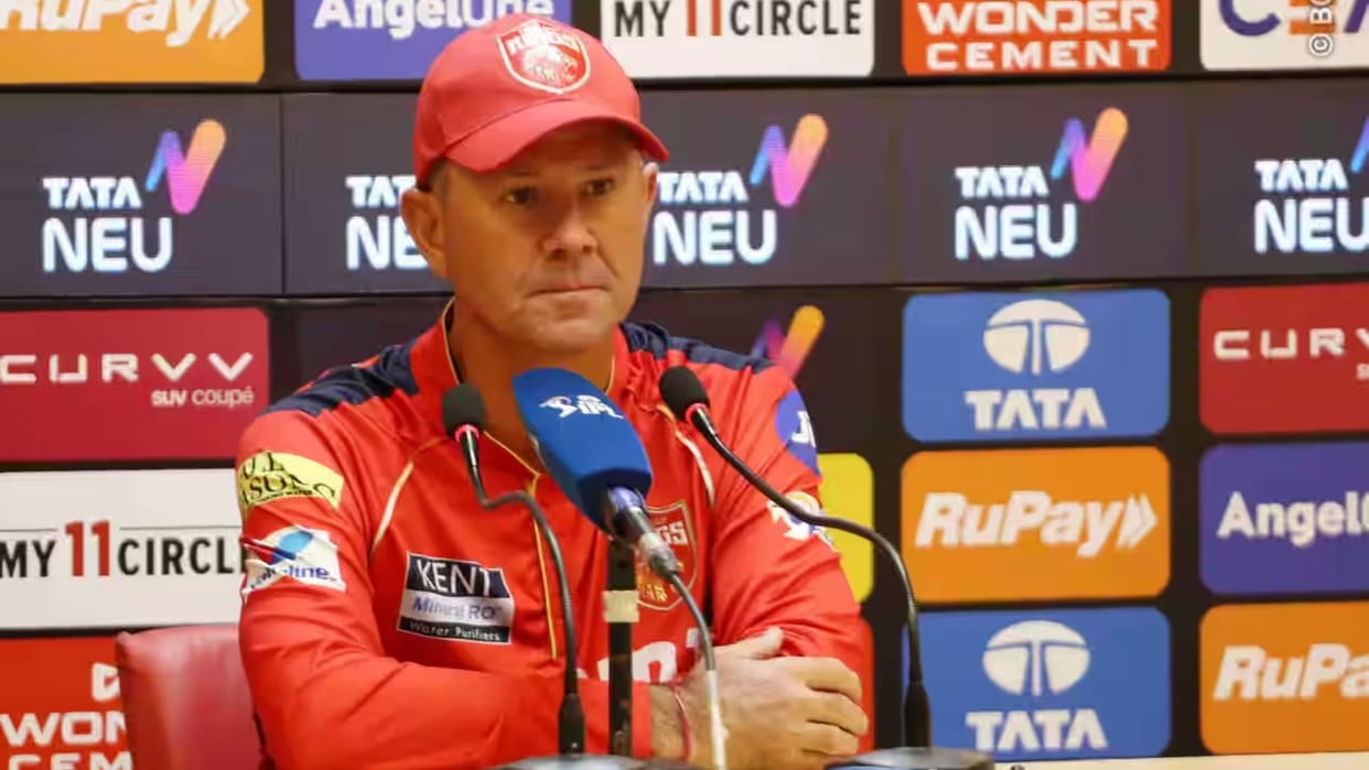 Punjab Kings coach Ricky Ponting talk prompted anxious PBKS foreign players to stay back in India IPL 2025